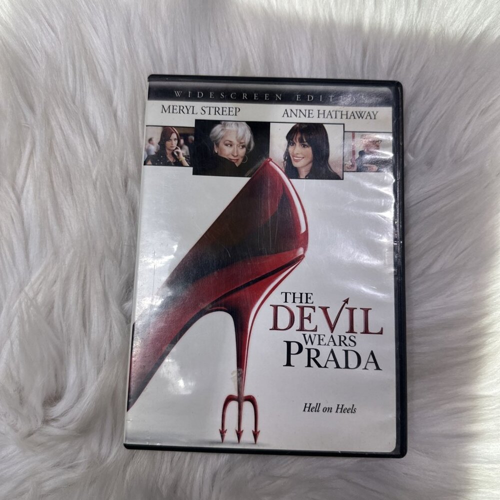 The Devil Wears Prada (DVD, 2006, Rental Ready Widescreen)